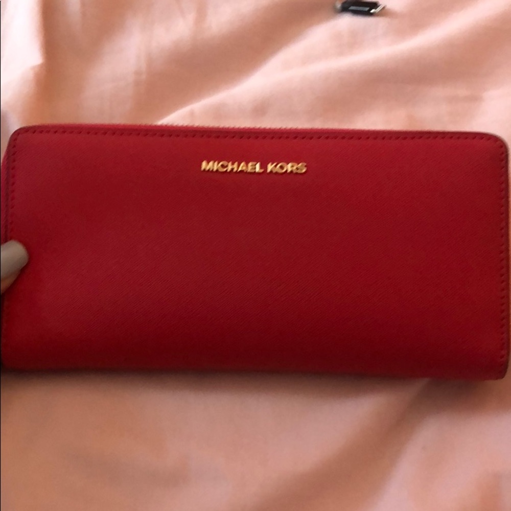 Michael kors wallet
